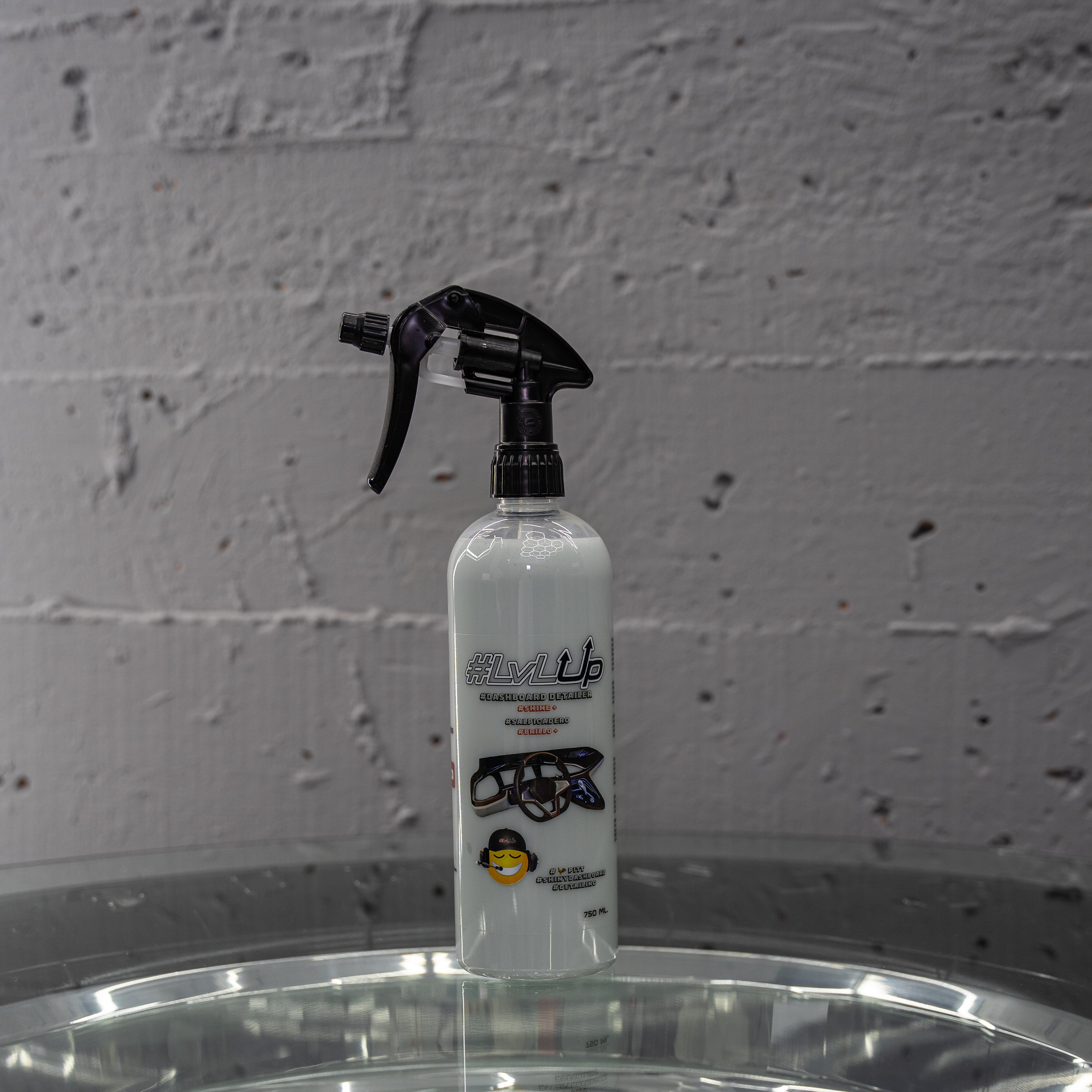 #LvLUP DASHBOARD DETAILER SHINE+ (750ml)