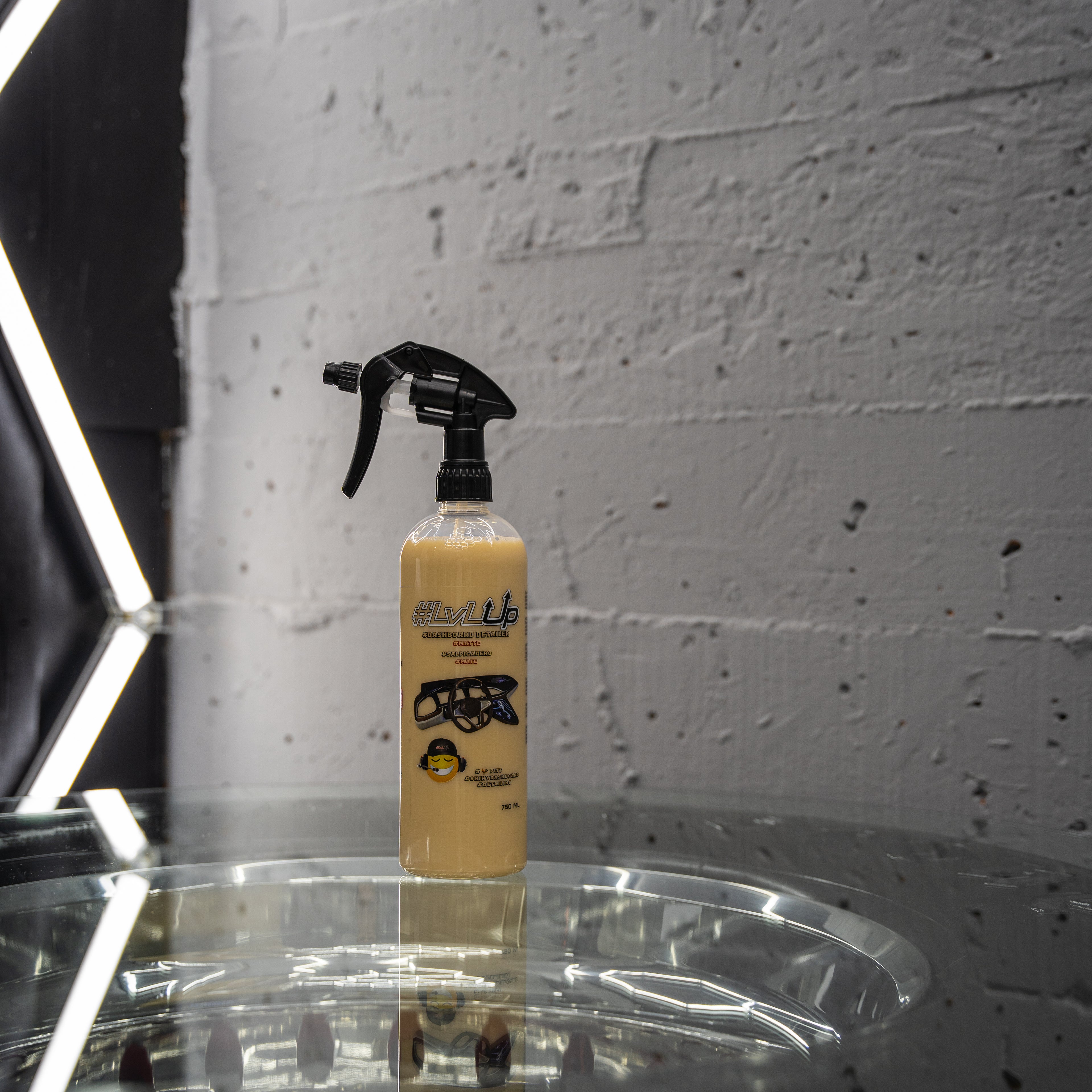 #LvLUP DASHBOARD DETAILER MAT (750 ml)